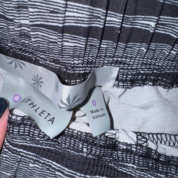 Athleta Ariel Aspire Ankle Pants Black Silver Shimmer Athletic Gym Size 0 - Picture 5 of 7